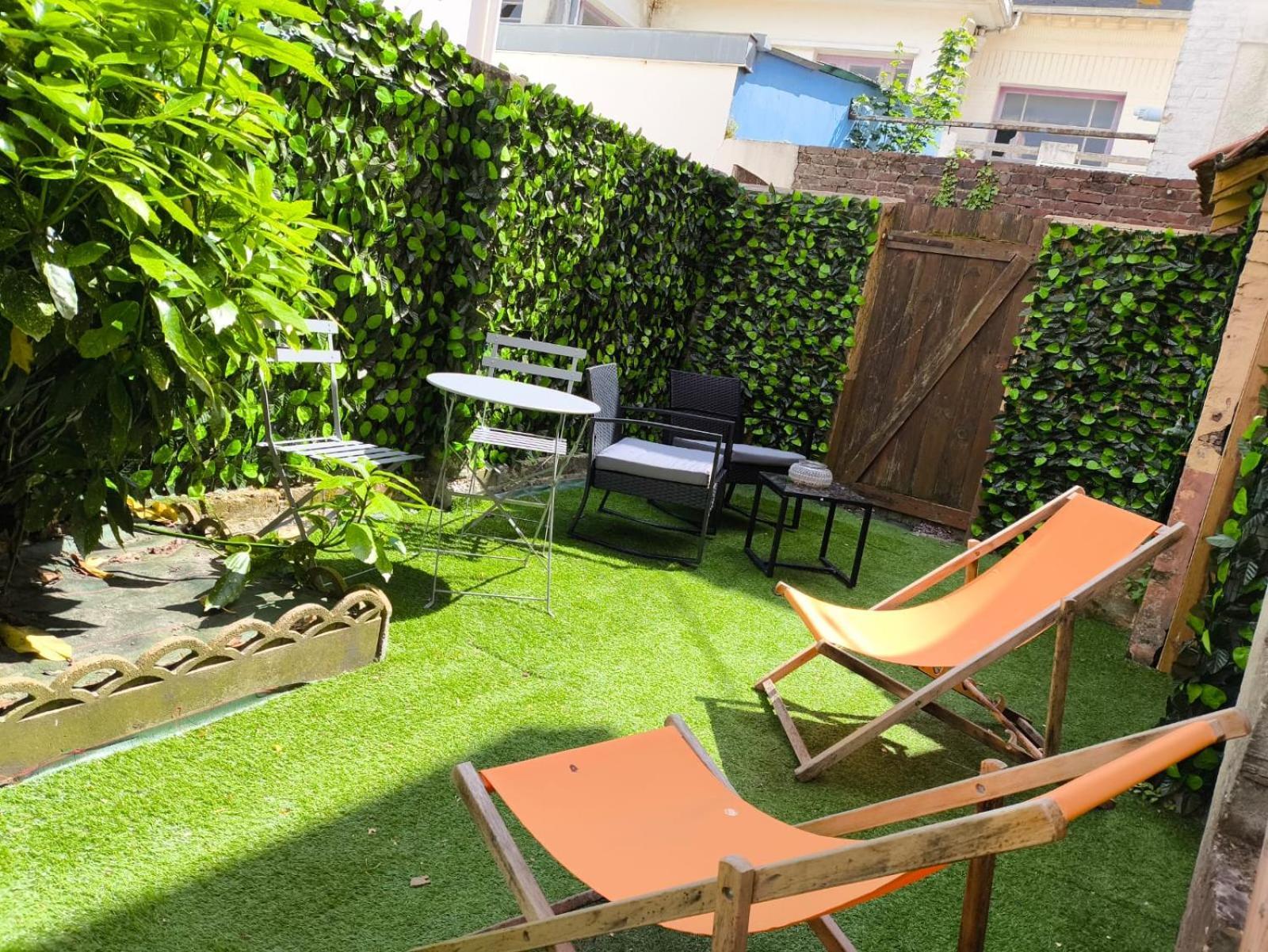 ++++ Avec Jardin A 200 M De La Et 300 M Rue Pietonne ++++ Apartment *