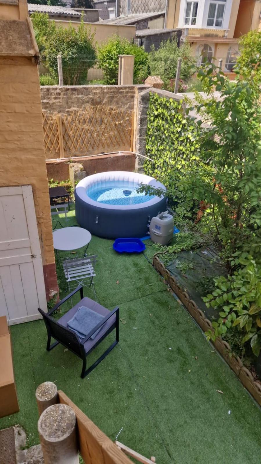 Apartment ++++ Avec Jardin A 200 M De La Et 300 M Rue Pietonne ++++